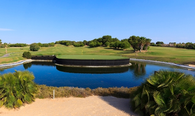 La Costa Blanca promociona su golf en la International Golf Travel Market