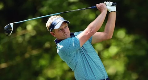 Luke Donald escala hasta el liderato y Day pierde opciones