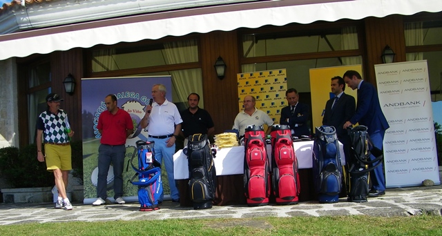 Balneario para presentar la Asoc. Gallega de golfistas