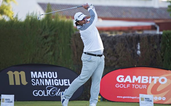 Mario Galiano liderato Zaudín Golf día 1 noviembre 2017