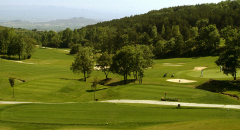 El Club de Campo Sojuela busca un profesor de golf para su escuela