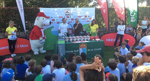 Fiesta del golf con el Oso Bogey en Coruña