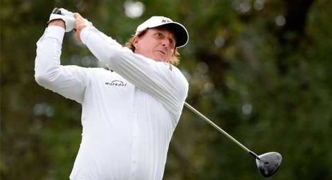 Mickelson se quita las penas en el inicio de la temporada PGA Tour