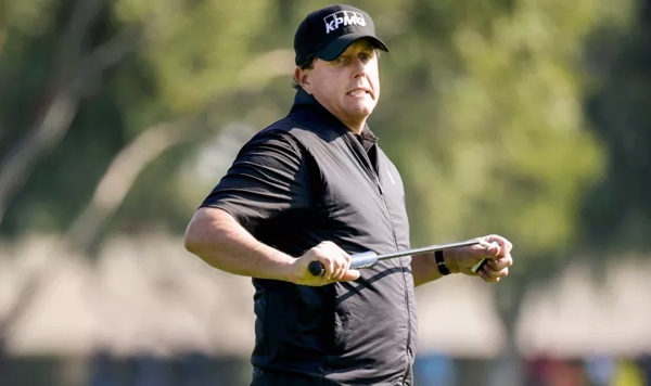 Phil Mickelson Career Builder