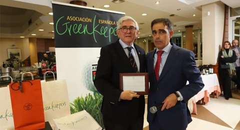 Gonzaga Escauriaza, reconocido por la Asoc. Española de Greenkeepers