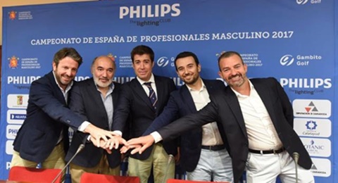 Luces y máxima expectación para presentar el Philips Lighting Cto de España de Profesionales Masculino