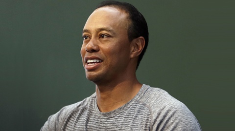 Tiger Woods concluye la rehabilitación a su adicción