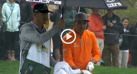 Los problemas de Rickie Fowler en el hoyo 11