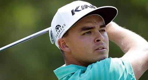 Rickie Fowler sorprende llegando desde atrás