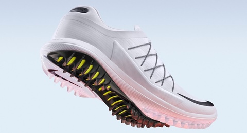 Zapatos 'lunares' para McIlroy en el HSBC Champions