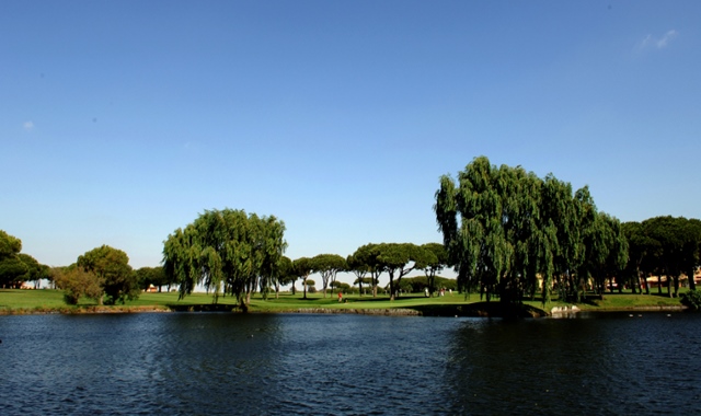 Dos campos de lujo para la final del Lady Golf 2015