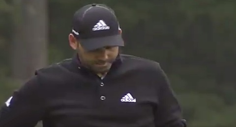 Sergio García la toma con su putter