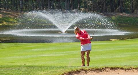 Suzann Pettersen toma las riendas del torneo