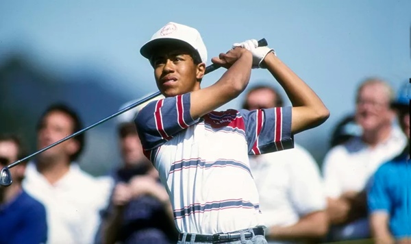 Debut tiger pga tour documental cbs