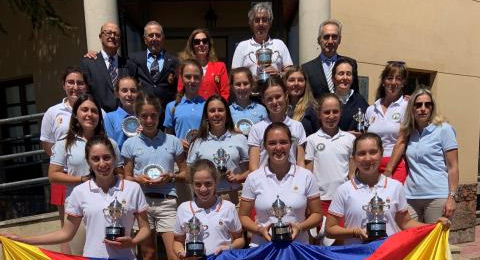 La Herrería, golf triunfal en la cita femenina nacional interclubes