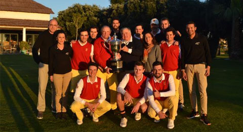 España, campeona en Costa Ballena con brillantez y pegada