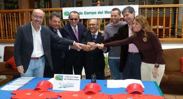 Firma del Convenio de las escuelas tuteladas entre la FGCV y el CC Mediterráneo