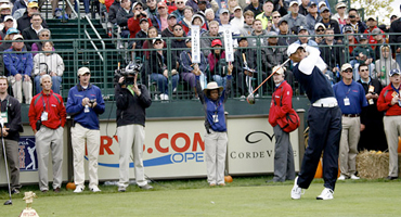 Tiger Woods, decepciona en su regreso
